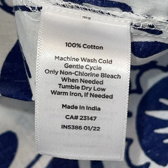 NWT TALBOTS NAVY & WHITE FLORAL PRINT BUTTON DOWN BLOUSE Sz. L - Picture 7 of 7